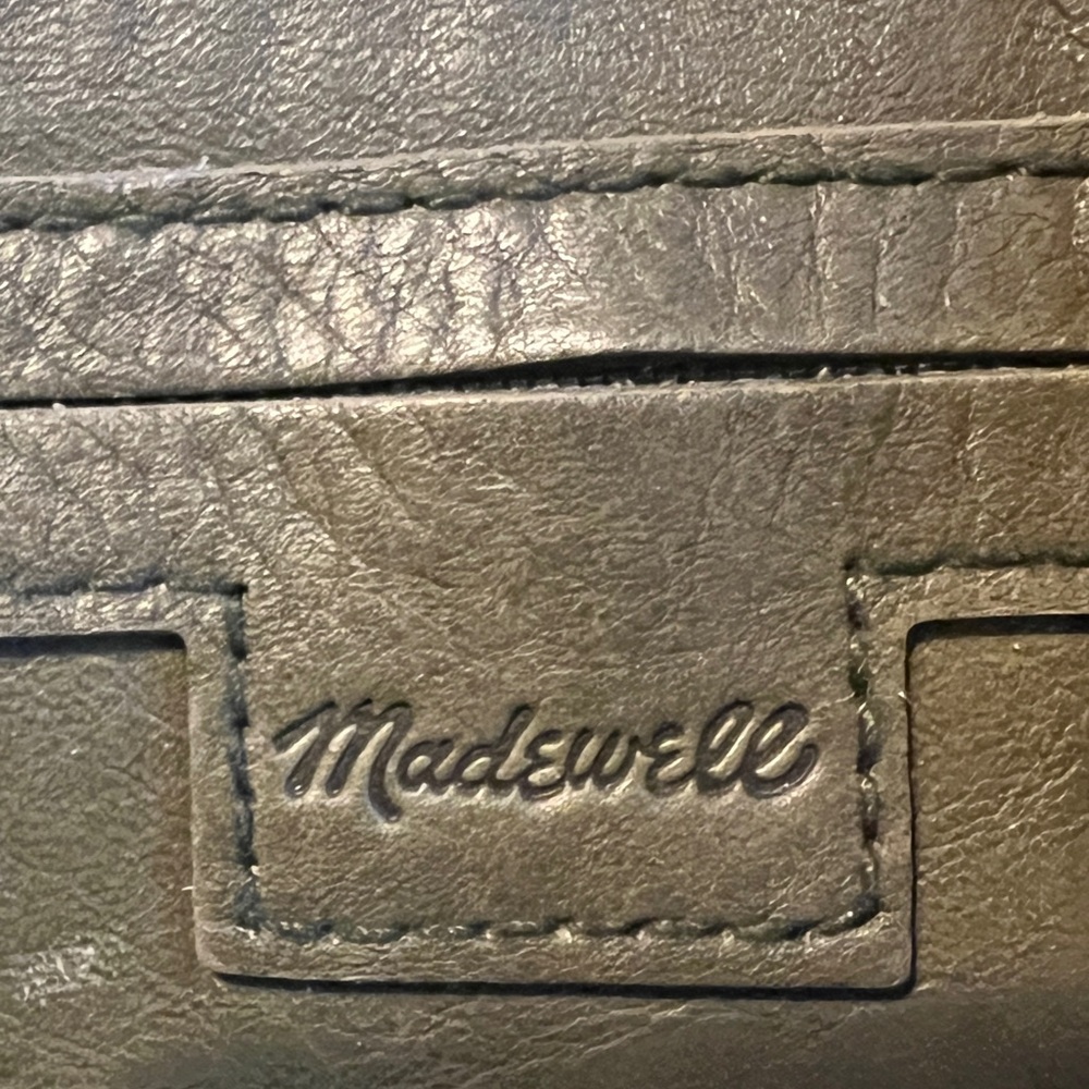 MADEWELL THE MEDIUM TRANSPORT TOTE IN DEEP WOODLAND. - Picture 11 of 14